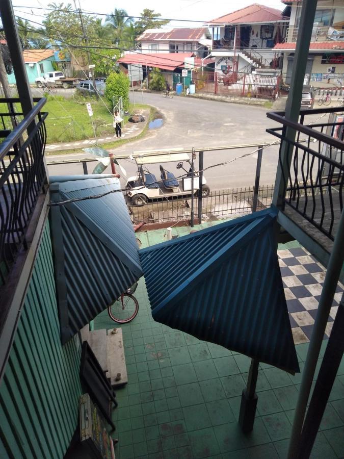 The Lighthouse At Casa Max Hotel Bocas Town Bagian luar foto